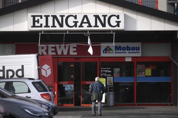 42 3 Khong The Ghep Buc Tranh Vo So Manh Duc Doi Mat Dot Bung Phat Virus