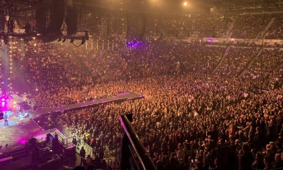 42 1 Hang Nghin Nguoi Anh Du Hoa Nhac Giua Covid 19