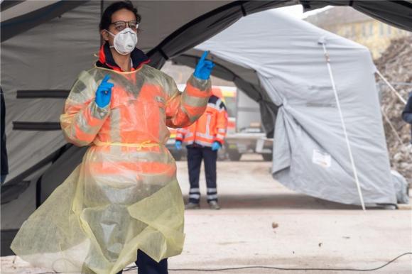 42 1 Chi Sau 2 Gio Duc Tang Them 1200 Ca Nhiem Moi Gan 43000 Nguoi Nhiem Virus Corona