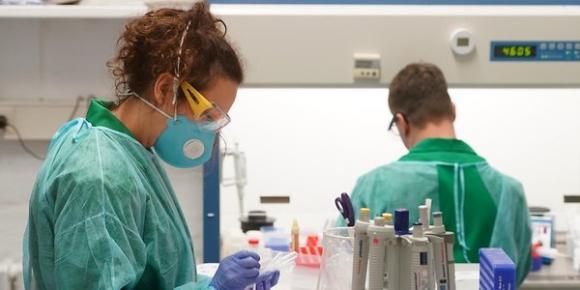 42 1 Gan 21000 Ca Nhiem Virus Corona O Duc Da Khoi Benh