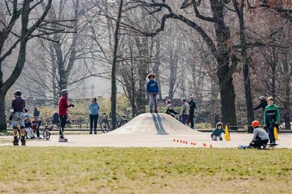 42 1 Thu Tuong Duc Keu Goi Cong Dan Tiep Tuc Tuan Thu Han Che De Phong Dich