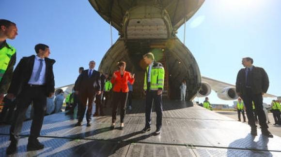 42 1 Bo Truong Quoc Phong Duc Hung Bua Riu Du Luan Vi Quen Deo Khau Trang