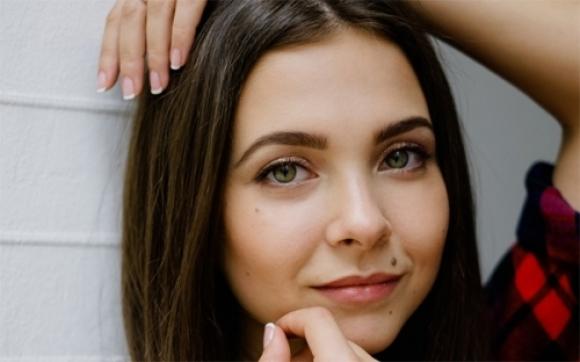 42 1 8 Dau Hieu Tren Khuon Mat De Lo Suc Khoe Cua Ban