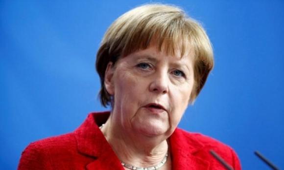 42 1 Dai Su Tu Chuc Vi So Sanh Merkel Voi Hitler