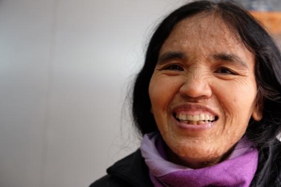 42 2 Than Phuc Ba Me Viet Rua Chen Muon Co Con Gai Gianh Hoc Bong 6 Ty Cua Dai Hoc My