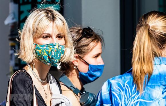 42 1 Duc Thuc Day San Xuat Vai Nguyen Lieu De Lam Khau Trang