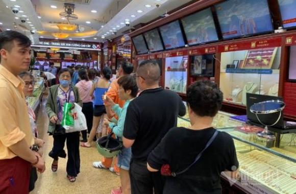 42 7 Vang Dat Nhat Moi Thoi Dai Dan Vet Ket Un Un Di Ban