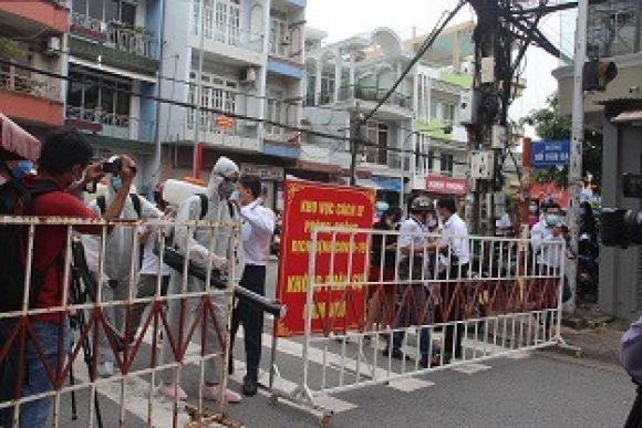 42 2 Bac Si Tai Dong Nai Mac Covid 19 Cach Ly Khoa Ung Buou Chan Dich