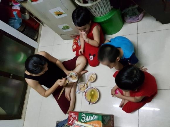 42 7 Nguoi Me Sinh 5 Duy Nhat O Viet Nam Nhieu Khi Toi Stress Muon Buong Xuoi