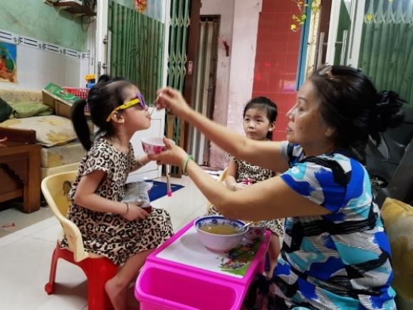 42 8 Nguoi Me Sinh 5 Duy Nhat O Viet Nam Nhieu Khi Toi Stress Muon Buong Xuoi