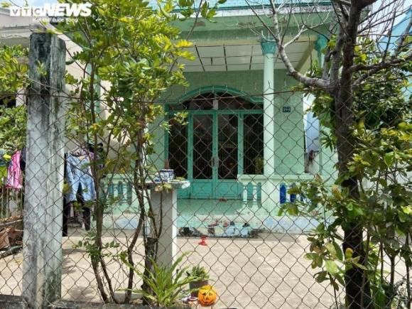 42 2 Khoi To Bat Tam Giam Con Gai Danh Dap Xuc Rac Do Len Dau Me Gia O Long An