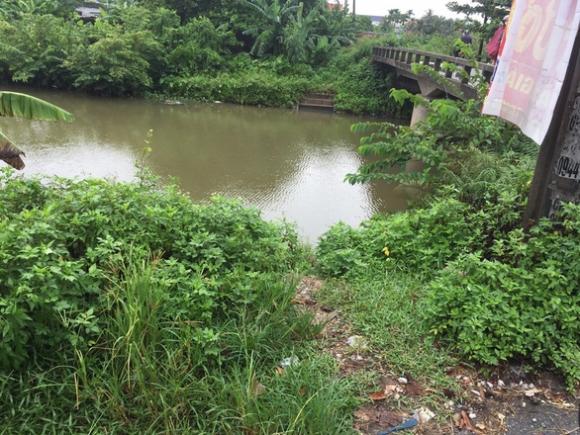 42 2 Vo O Sai Gon Khong Gui Tien Bo Tre Om Hai Con Nhay Kenh Quyet Tu Tu