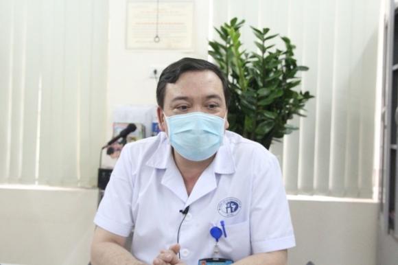 42 5 Me De Va Kha Dong Nguoi Than Da Den Benh Vien De Don Nhan Chau Be Bi Bo Roi Trong Khe Tuong