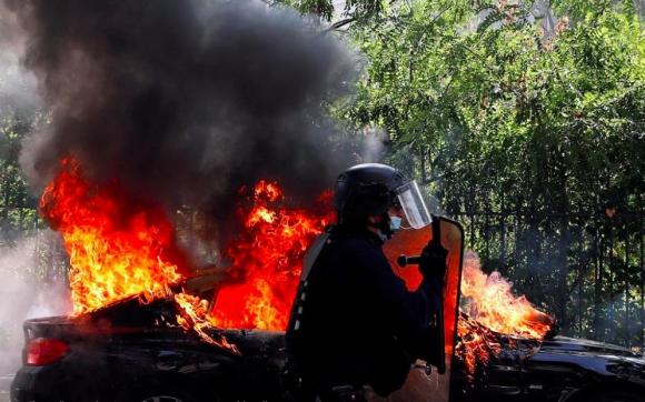 42 2 Bieu Tinh Ao Vang Tro Lai Paris Lai Day Song