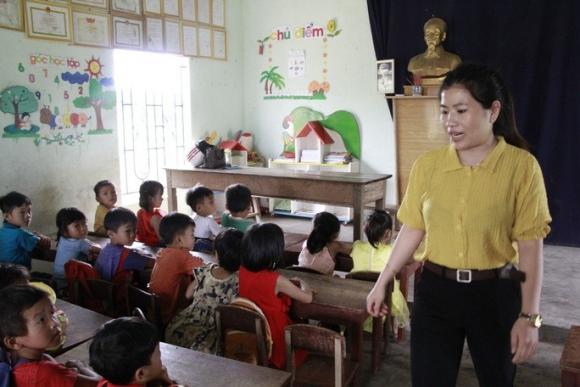 42 4 Khong Co Nha Ve Sinh Hoc Sinh Phai Di Vao Bo Roi Co Giao Di Do Nho