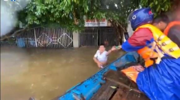 42 3 Thuy Tien Tuyen Bo Sau Lu Ngoai Xay Lai Nha Cho Nguoi Dan Con Xay Them Nha Tap The De Phong Mua Bao