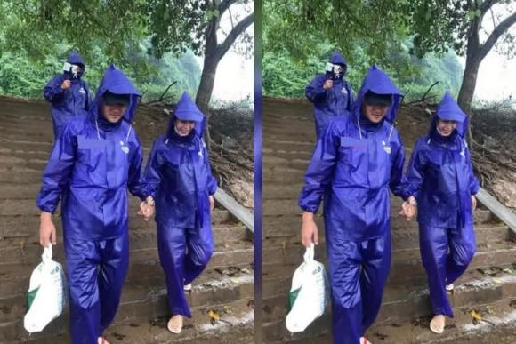 42 2 Thuy Tien  Cong Vinh Gay Go Ngay Tro Ve Sai Gon Sau Nua Thang Cuu Tro Mien Trung