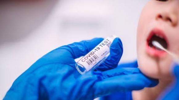 42 1 Phat Hien Tre Co Khang The Covid 19 Du Chua Tung Duong Tinh Voi Virus