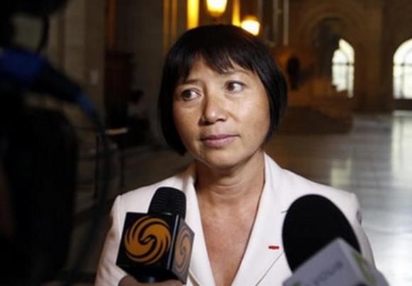 42 6 Chan Dung Anh Dao Traxel Nguoi Con Gai Thu 3 Con Gai Nuoi Goc Viet Cua Cuu Tong Thong Phap