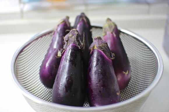 42 8 Ngay Cang Nhieu Nguoi Tre Bi Dot Tu Do Tac Mach Mau Nao 2 Mon An Can Tranh Xa Va 9 Thuc Pham Nen An Thuong Xuyen De Lam Sach Mach Mau Nao