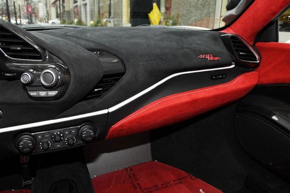 42 7 Dai Gia Sai Gon Tang Vo Sieu Xe Ferrari 488 Pista Hon 30 Ty