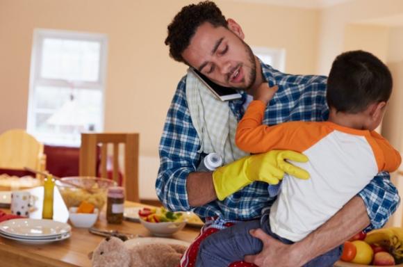 42 1 Ceo Duc Nghi Viec De Vo Duoc Theo Duoi Su Nghiep