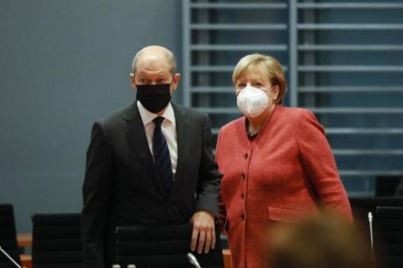 42 2 Doanh Nghiep Duc O The Ngan Can Treo Soi Toc Phai Viet Thu Cau Cuu Thu Tuong