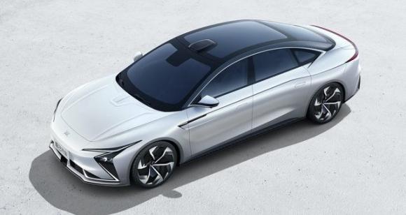 42 3 Alibaba Tham Gia San Xuat O To Dien