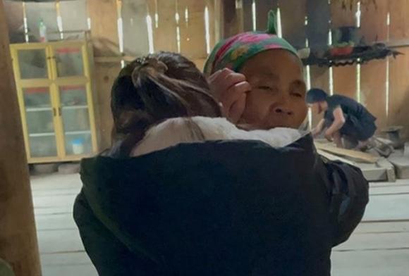 42 1 Co Gai Doan Tu Cung Gia Dinh Sau 10 Nam Bi Lua Ban Sang Trung Quoc