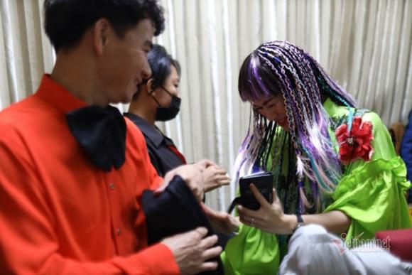 42 7 Ben Trong Buoi Quay Cuoi Khong Khan Gia Cua Tao Quan 2021