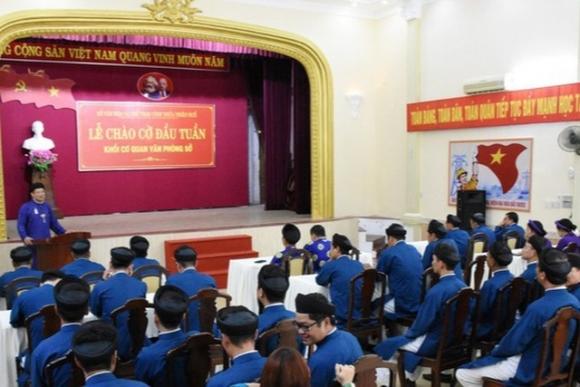 42 1 Mot Co Quan Nha Nuoc Chia Deu Tien Thuong Tet Toi Can Bo Nhan Vien