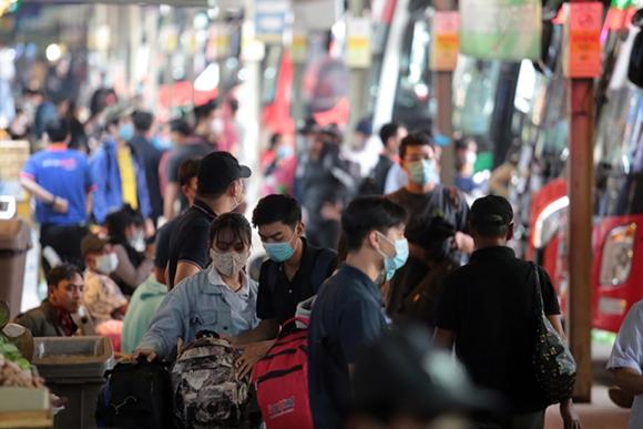 42 1 Nhung Gia Dinh Khong Cho Con Ve Que An Tet