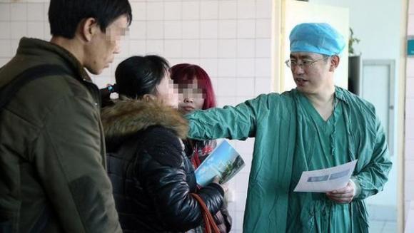 Gia đình 3 người được chẩn đoán mắc ung thư tuyến giáp, bác sĩ tiếc nuối: 3 món ăn "đáng trách" gây ra cơ sự này