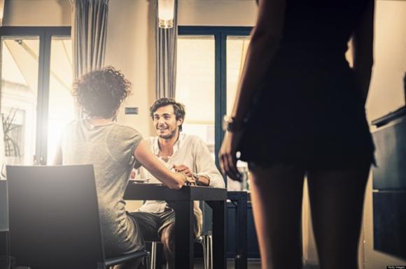 Người hút thuốc, uống rượu, bồ bịch lăng nhăng 'có ít chất xám hơn người khác'