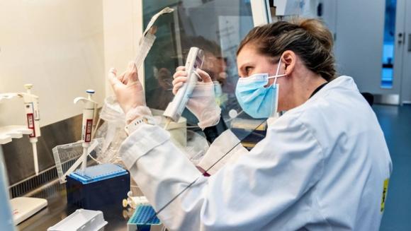 Chống biến thể virus mới, có khả năng phải tiêm đến 3 liều vắc xin