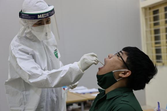 42 1 Bat Dau Xet Nghiem Covid 19 Cho Tan Binh Thu Do