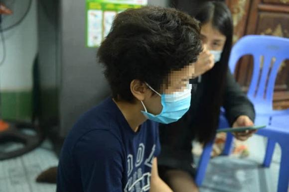 42 2 Nguoi Me Bao Hanh Con Gai 12 Tuoi O Ha Noi Qua Loi Ke Hang Xom Thuong Xuyen Danh Dap Dan Bang Dinh Vao Mieng Con Nha La Noi Tu Tap Nhieu Thanh Phan Bat Hao