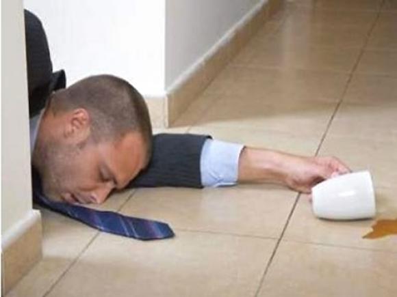 Dấu hiệu người thân sắp bị đột quỵ ai cũng phải biết và cách cấp cứu ngay khi nguy cấp