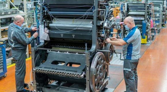 42 1 Cham Tiem Vaccine Va Kich Thich Nho Giot Troi Chan Kinh Te Chau Au