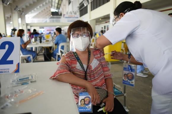 42 1 My Tap Hop Dong Minh Ngan Trung Quoc Dung Vac Xin Loi Keo Cac Nuoc