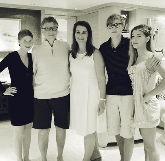 42 7 Con Trai Duy Nhat It Duoc Nhac Toi Cua Ty Phu Bill Gates