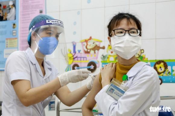 42 1 207 Nguoi Duoc Tiem Vac Xin Covid 19 O Hai Duong Deu On Dinh