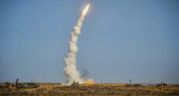 42 2 My Lo Lang Khi Dong Minh Dong Loat Mua Rong Lua S 400 Nga