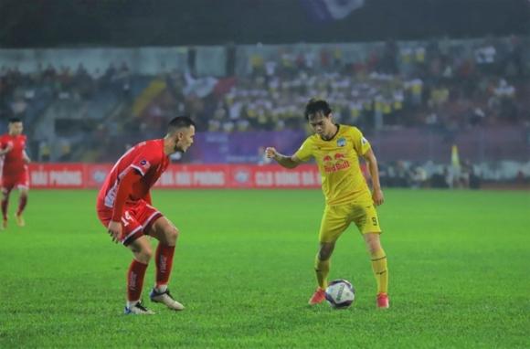 42 1 Bao Han Quoc Kiatisuk Giup Hlv Park Hang Seo Giai Bai Toan Kho