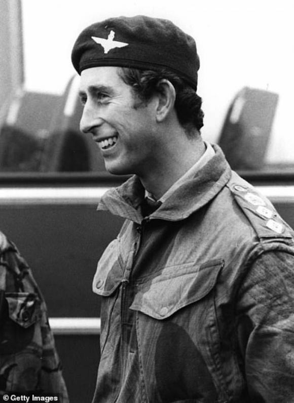 42 12 Chan Dung Hoang Than Philip Nguoi Chong Vua Qua Doi O Tuoi 99 Cua Nu Hoang Anh Elizabeth