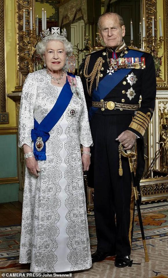 42 5 Chan Dung Hoang Than Philip Nguoi Chong Vua Qua Doi O Tuoi 99 Cua Nu Hoang Anh Elizabeth