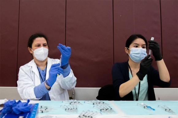 42 1 My Yeu Cau Dung Su Dung Vac Xin Johnson  Johnson Ngua Covid 19