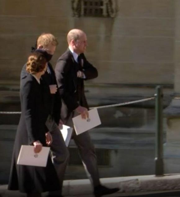 42 2 Tiet Lo Noi Dung Cuoc Tro Chuyen Han Gan Giua Hoang Tu William Va Em Trai Harry Meghan Len Tieng An Theo