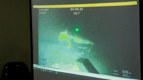 42 1 Hinh Anh Tau Ngam Indonesia Vo Lam Ba Toan Bo 53 Thuy Thu Doan Hy Sinh