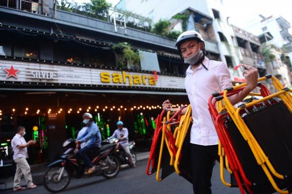 42 11 Dung 18h Chieu 30 4 Cac Quan O Pho Tay Bui Vien Don Do Dong Cua